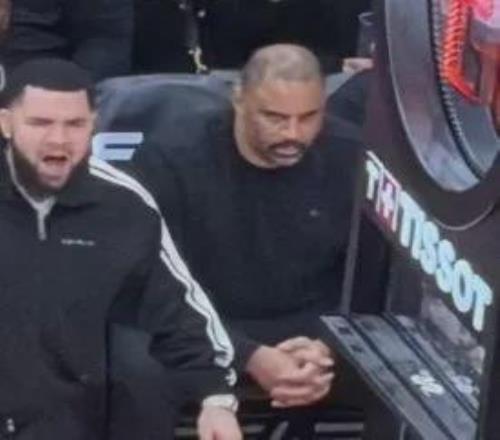 战报,快船尼克斯,对决,金宝博188bet体育官网,APP下载,注册领彩金,官方网站,网站入口